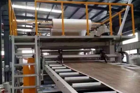 SPC地板生产设备